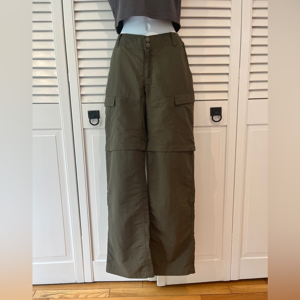The North Face Womens Hiking/Trekking Cargo Convertible Pant Sz 6 Green